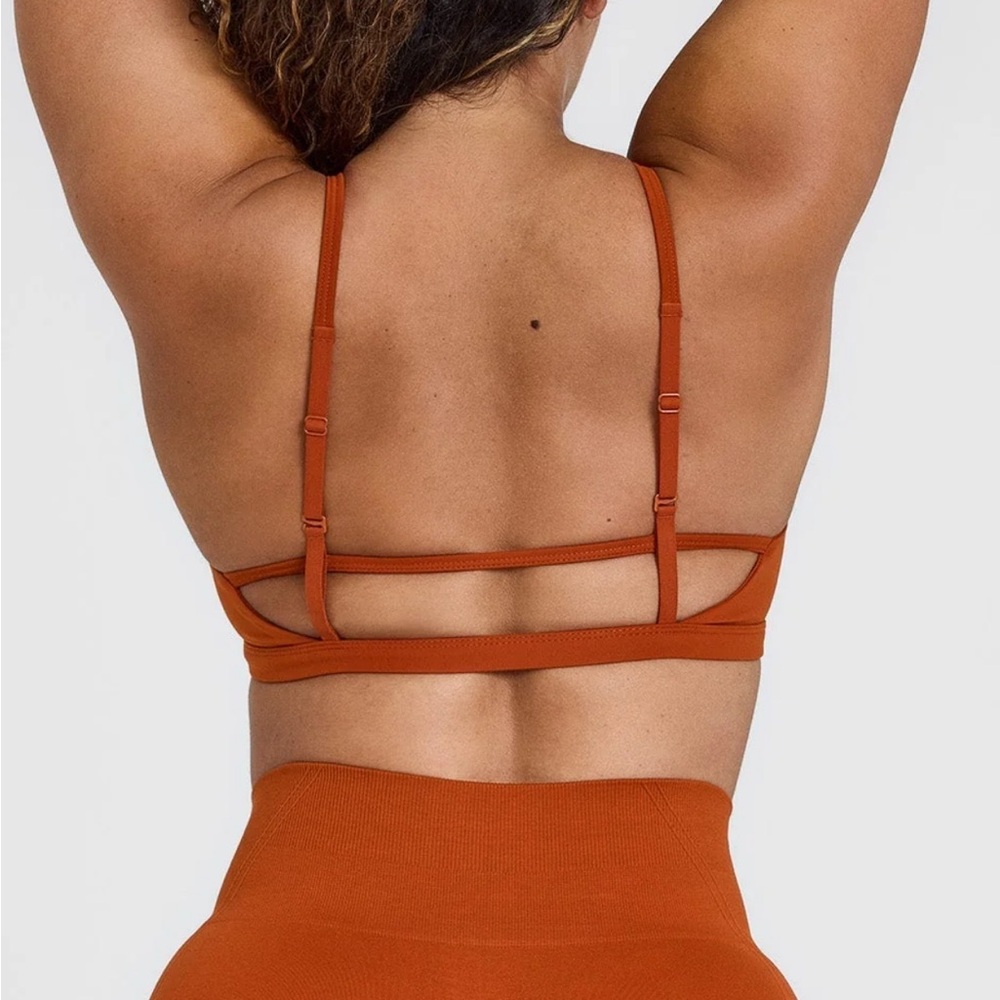 TIMELESS STRAPPY BRALETTE